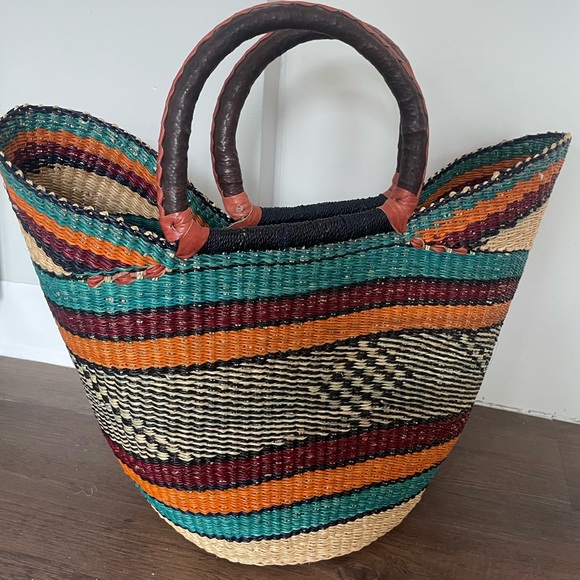 Hand woven artisan basket bag (large) - Picture 1 of 3